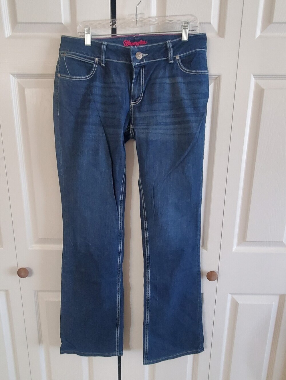 Wrangler 11/12 36 Tall. Denim Blue Jean Womens Bootcut
